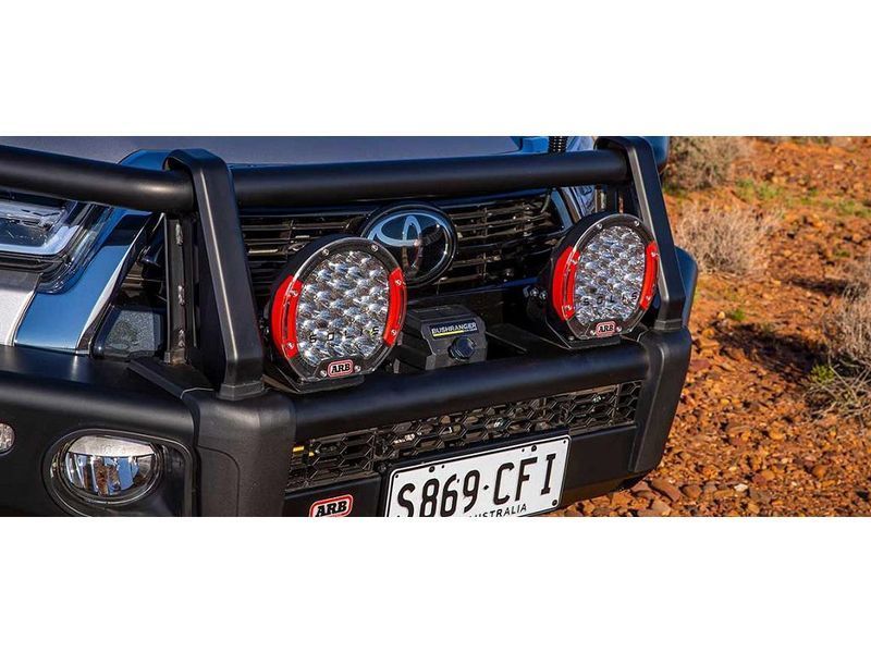 Купити Передній бампер ARB Summit Bull Bar для Toyota Hilux з 06/2020 ...