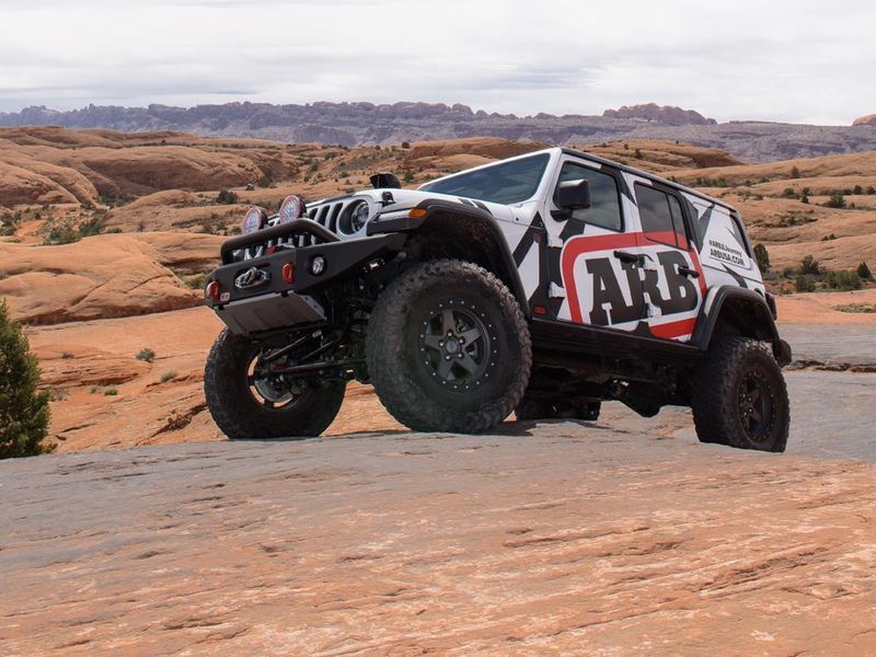 Передний бампер ARB для Jeep Wrangler JL Rubicon с 2018 года (3450460) 3450460 фото