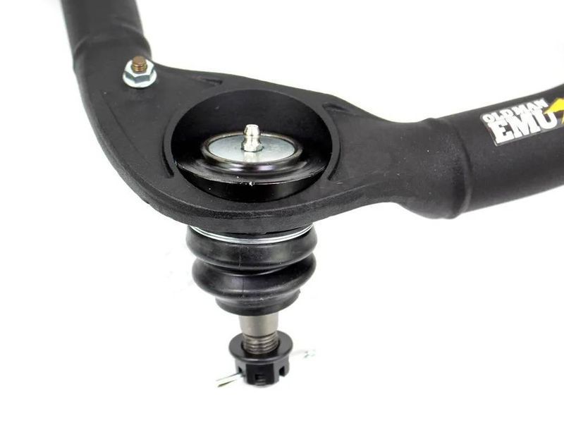 Передние верхние рычаги Toyota Hilux 2005-2015, Hilux Revo 2015-, OME UCA0003 UCA0003 фото